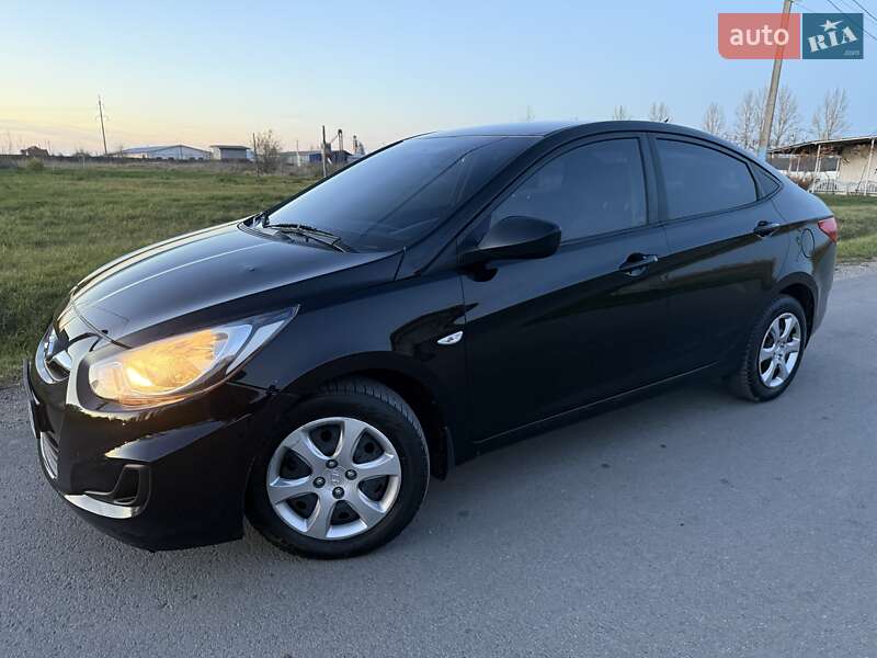 Седан Hyundai Accent 2011 в Тернополе