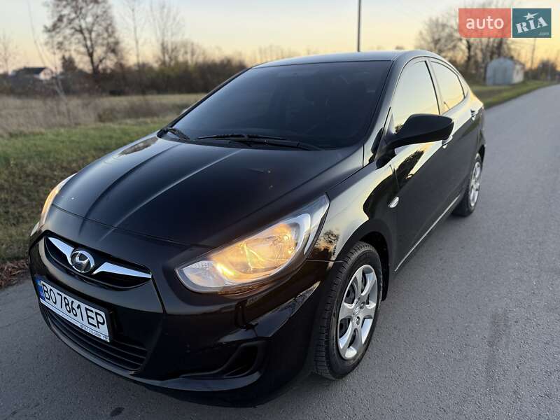 Седан Hyundai Accent 2011 в Тернополе
