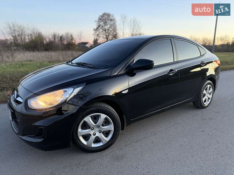 Седан Hyundai Accent 2011 в Тернополе