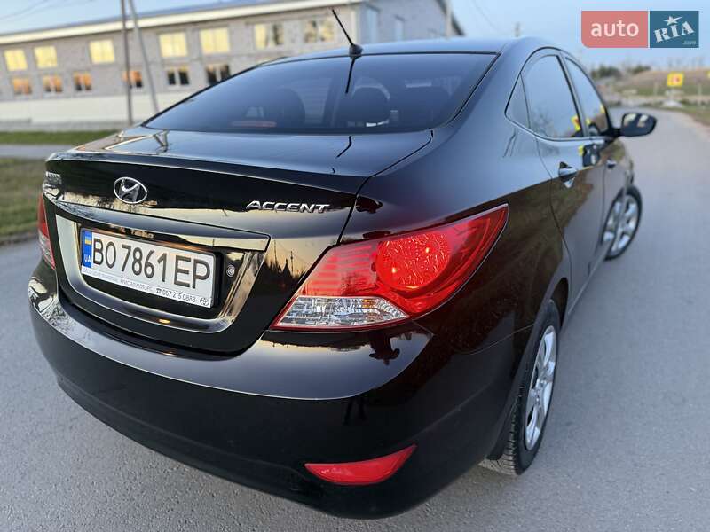 Седан Hyundai Accent 2011 в Тернополе