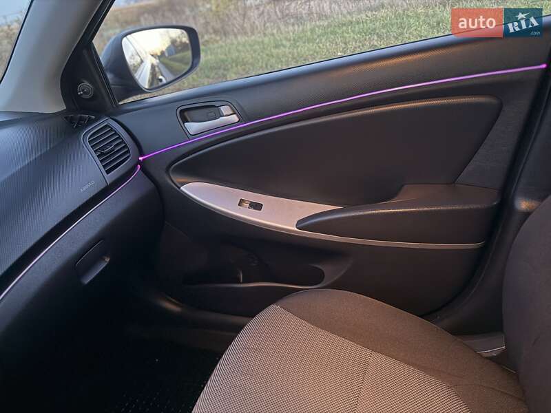 Седан Hyundai Accent 2011 в Тернополе