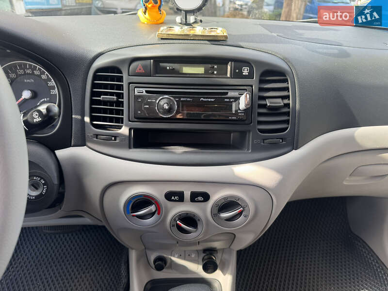 Седан Hyundai Accent 2008 в Миколаєві