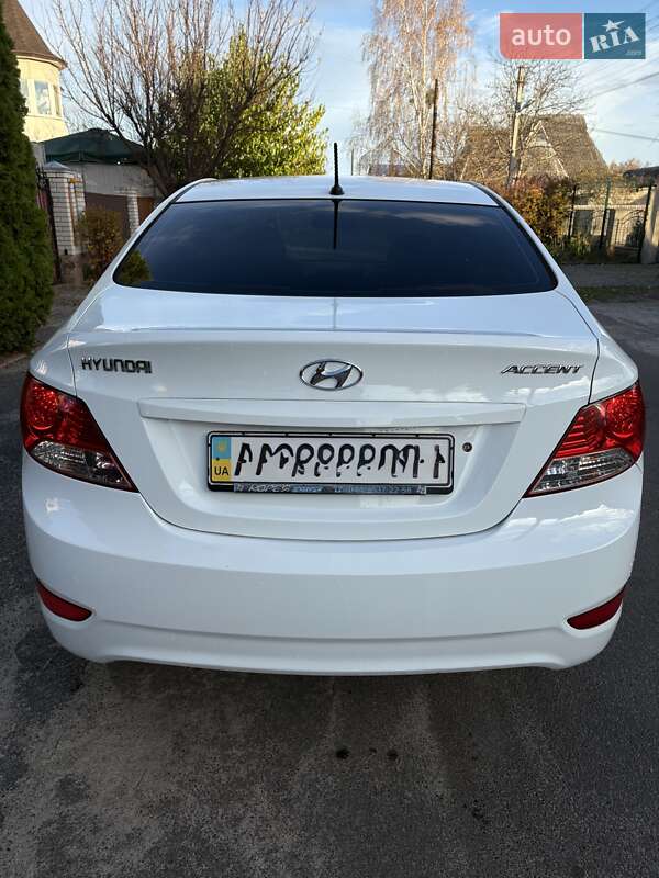 Седан Hyundai Accent 2012 в Макарове фото 2 Седан Hyundai Accent 2012 в Макарове