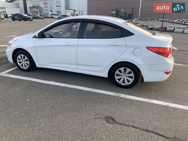 Седан Hyundai Accent 2019 в Києві