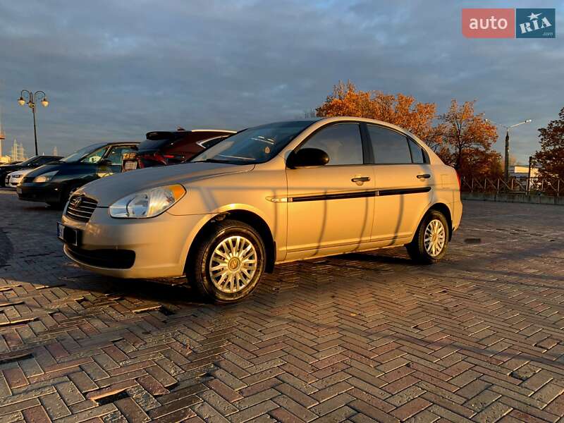 Седан Hyundai Accent 2009 в Харькове