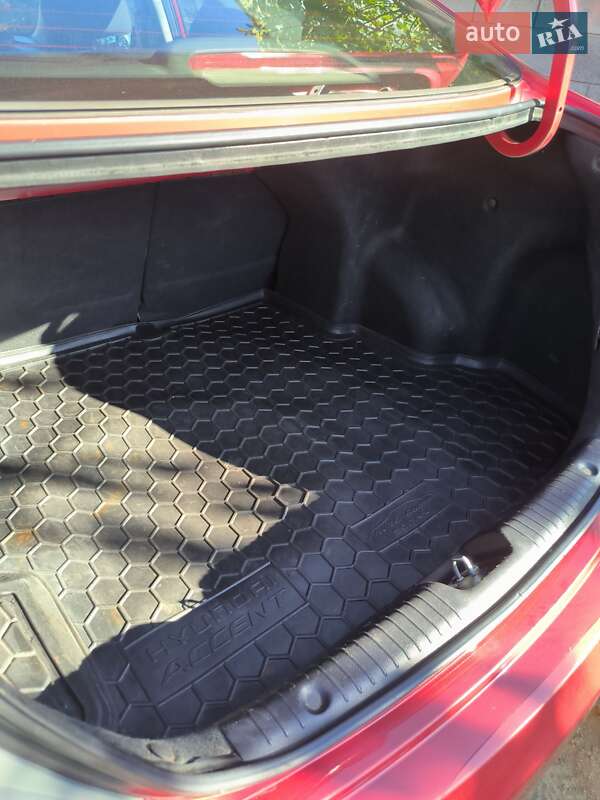 Седан Hyundai Accent 2012 в Одессе фото 21 Седан Hyundai Accent 2012 в Одессе