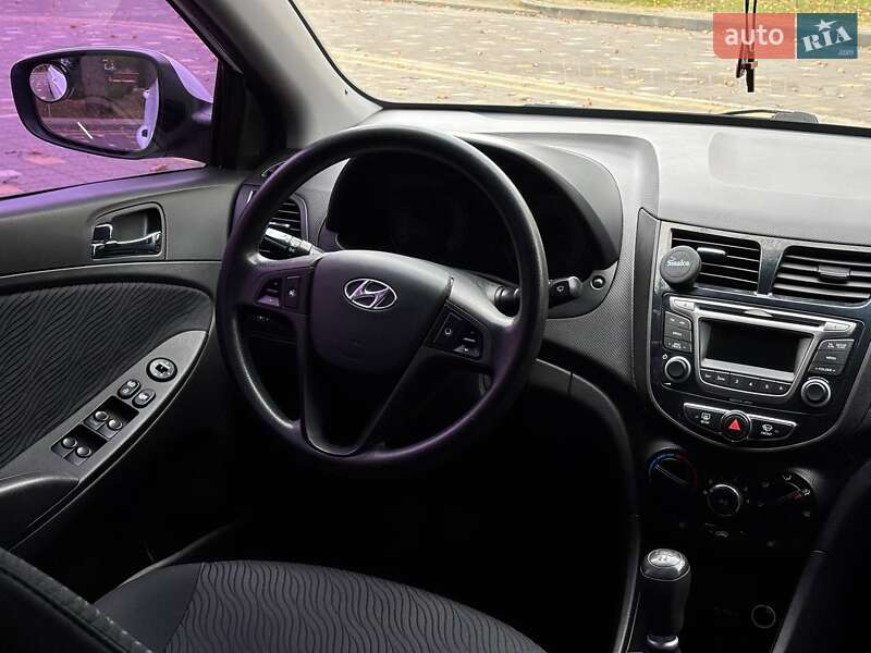 Седан Hyundai Accent 2012 в Трускавце