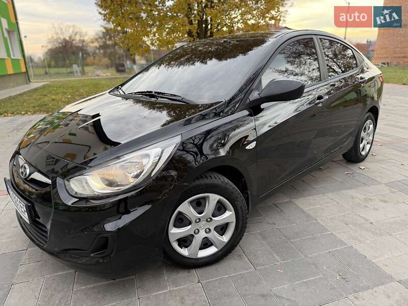 Седан Hyundai Accent 2011 в Тернополе