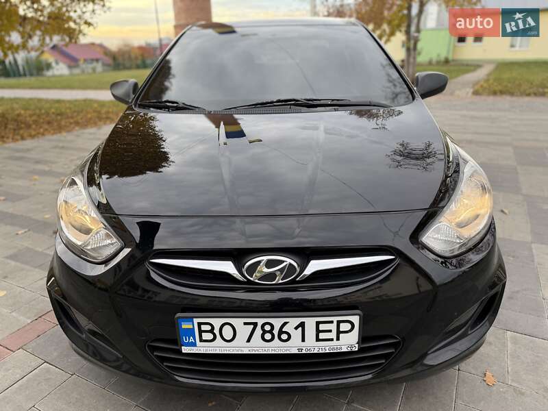 Седан Hyundai Accent 2011 в Тернополе