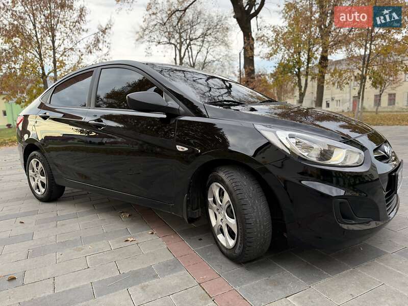 Седан Hyundai Accent 2011 в Тернополе