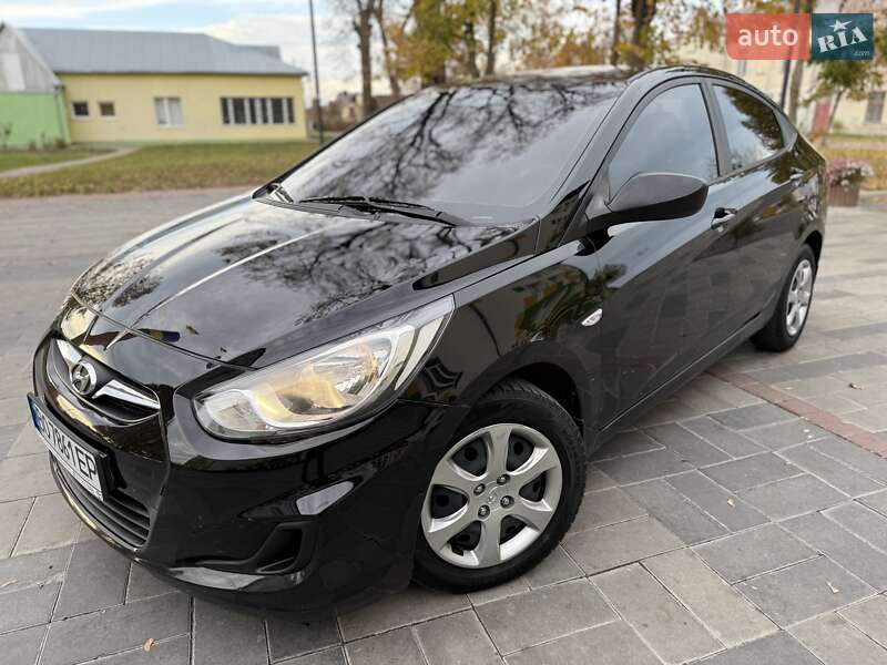 Седан Hyundai Accent 2011 в Тернополе