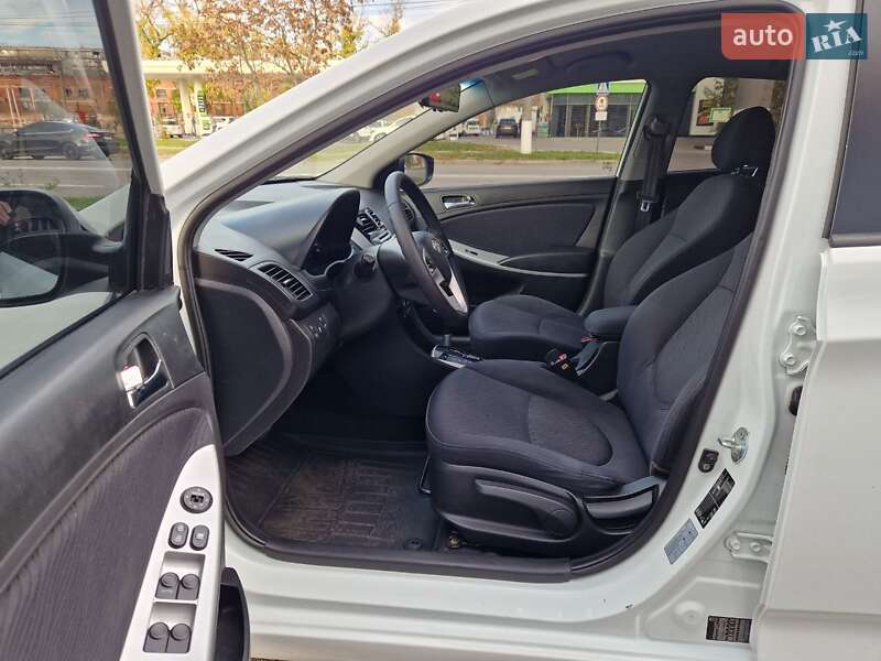 Седан Hyundai Accent 2011 в Кропивницком