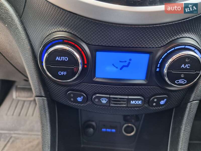 Седан Hyundai Accent 2011 в Кропивницком