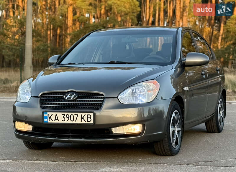 Седан Hyundai Accent 2008 в Киеве