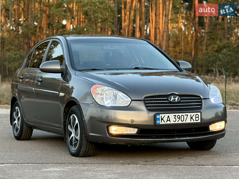 Седан Hyundai Accent 2008 в Киеве