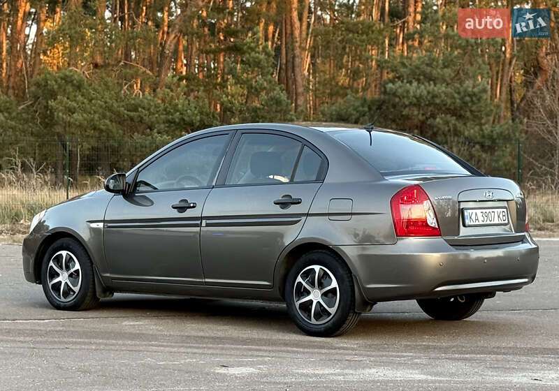 Седан Hyundai Accent 2008 в Киеве