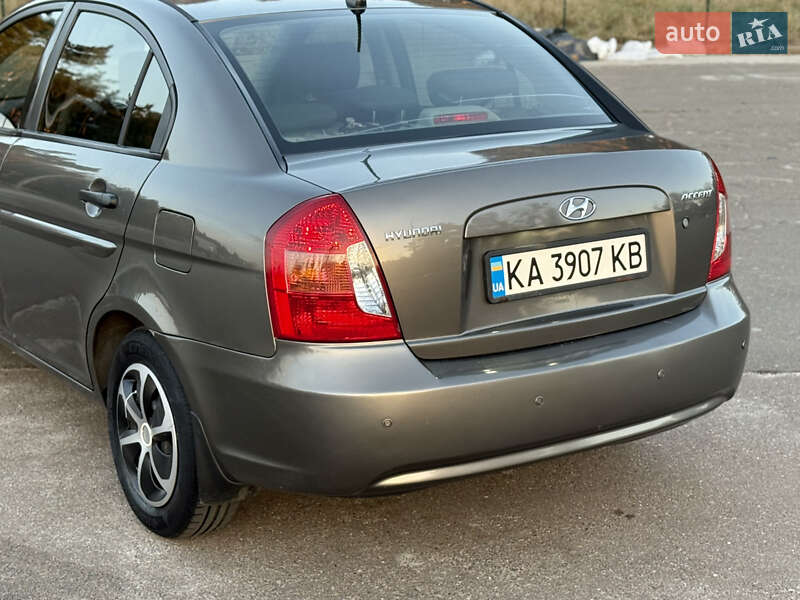 Седан Hyundai Accent 2008 в Киеве