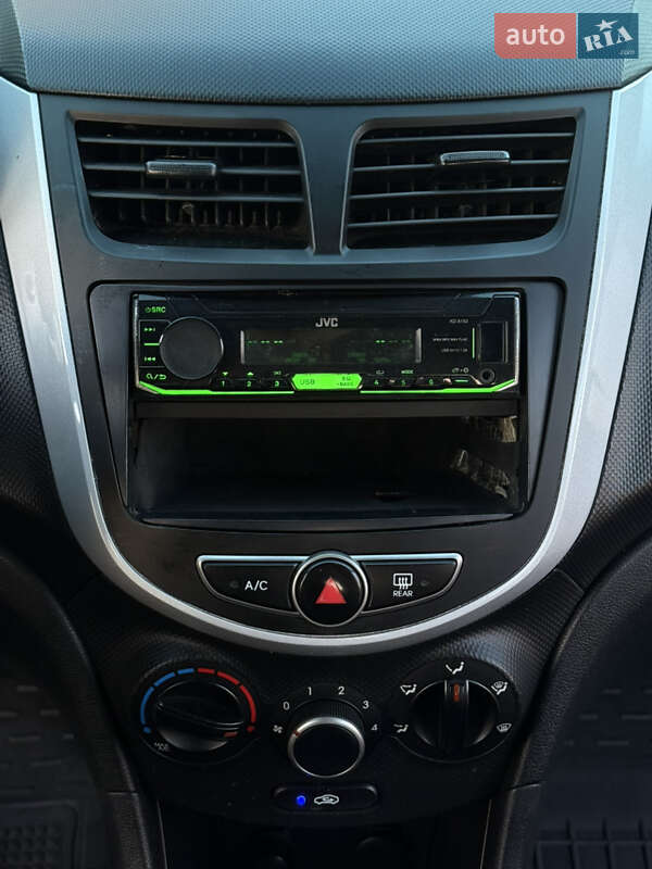 Седан Hyundai Accent 2019 в Киеве фото 18 Седан Hyundai Accent 2019 в Киеве