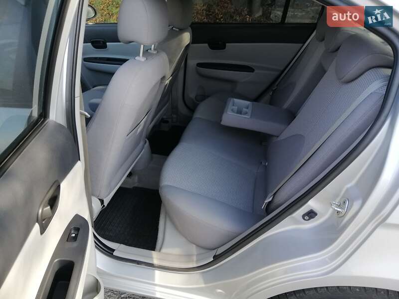 Седан Hyundai Accent 2008 в Запоріжжі