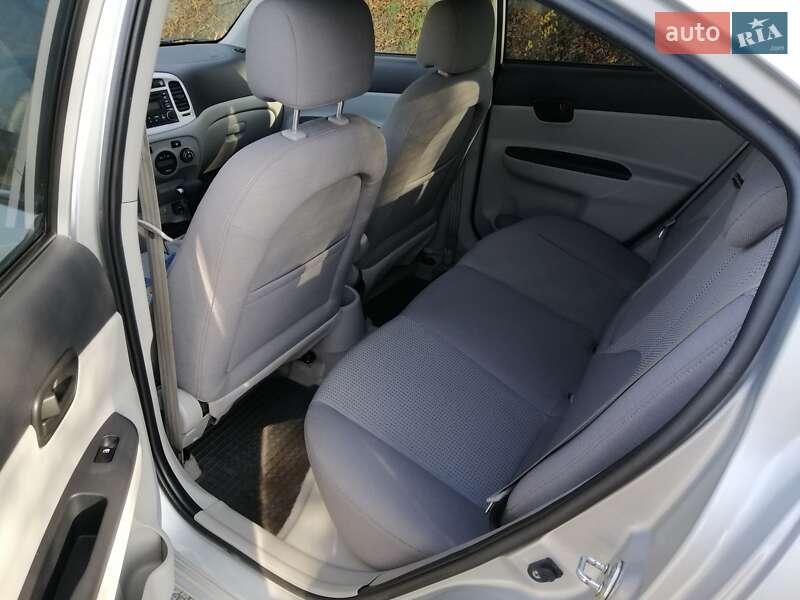 Седан Hyundai Accent 2008 в Запоріжжі