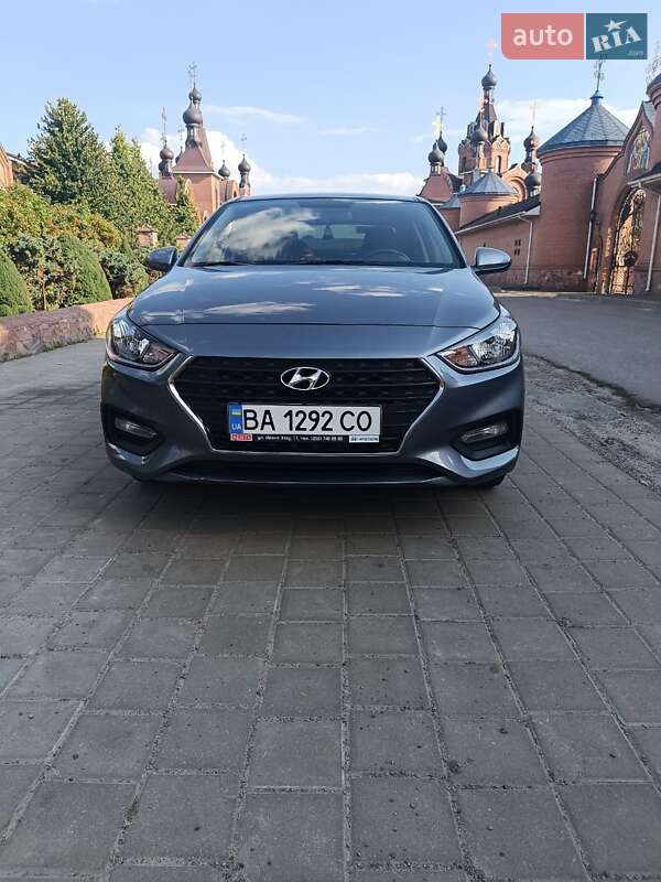 Седан Hyundai Accent 2017 в Киеве