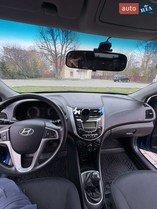 Седан Hyundai Accent 2011 в Ивано-Франковске фото 11 Седан Hyundai Accent 2011 в Ивано-Франковске