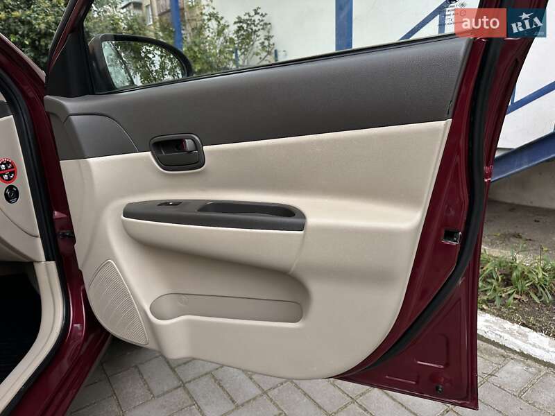 Седан Hyundai Accent 2008 в Николаеве