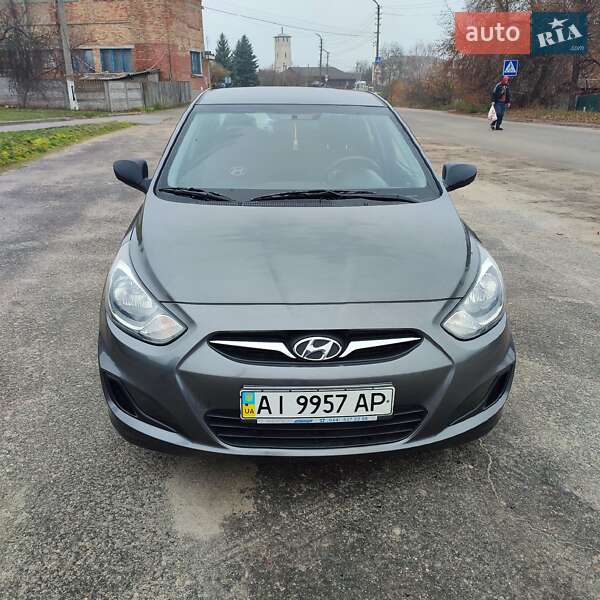 Седан Hyundai Accent 2013 в Мироновке