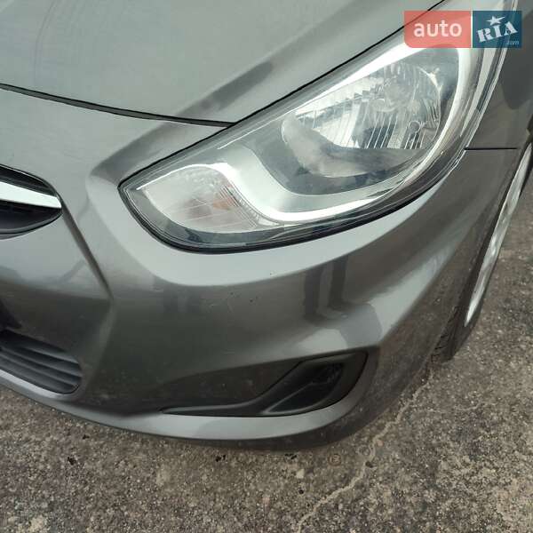 Седан Hyundai Accent 2013 в Мироновке