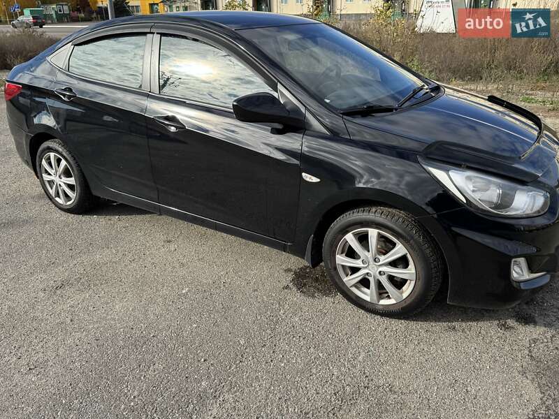 Седан Hyundai Accent 2011 в Киеве фото 5 Седан Hyundai Accent 2011 в Киеве