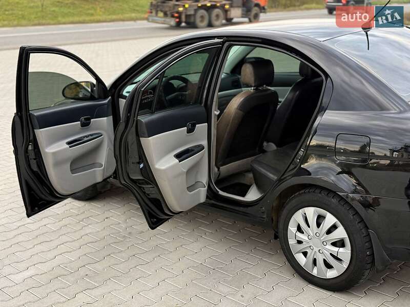 Седан Hyundai Accent 2007 в Черновцах