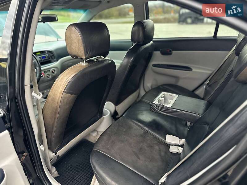 Седан Hyundai Accent 2007 в Черновцах
