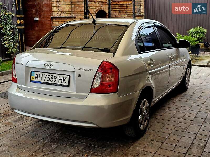 Седан Hyundai Accent 2007 в Днепре