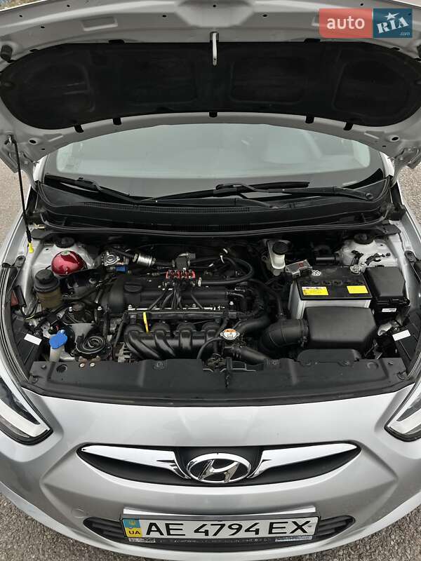 Седан Hyundai Accent 2013 в Дніпрі
