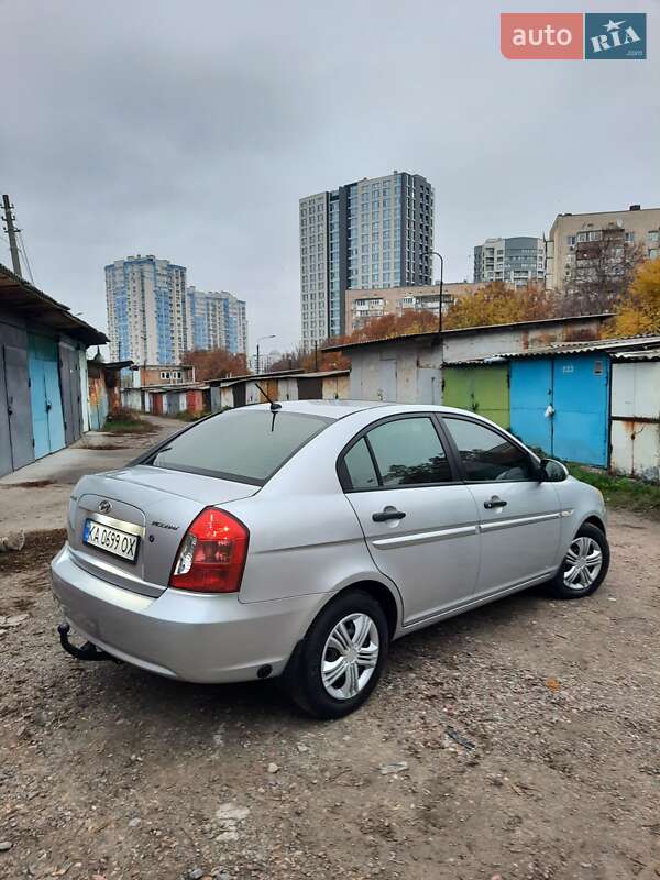 Седан Hyundai Accent 2008 в Киеве