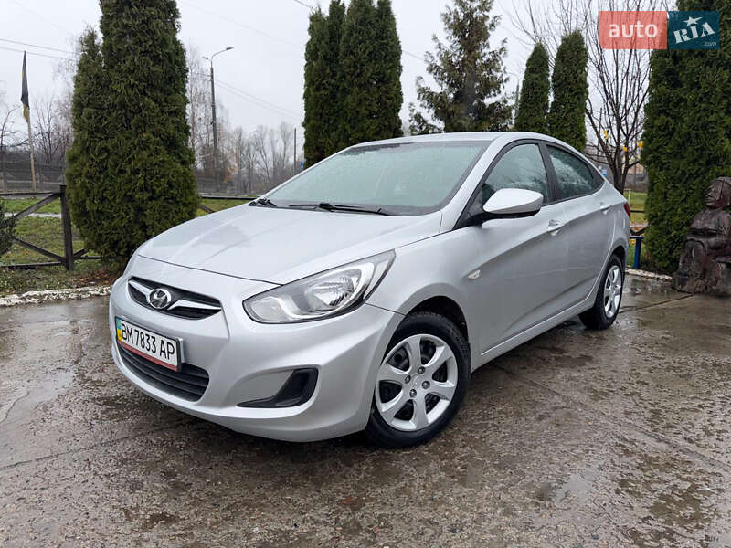 Седан Hyundai Accent 2011 в Сумах