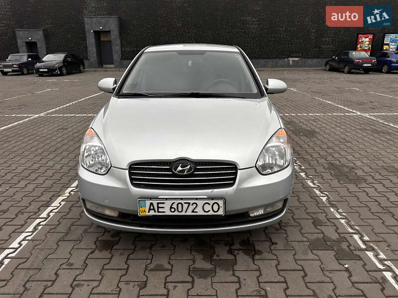Седан Hyundai Accent 2008 в Кривом Роге