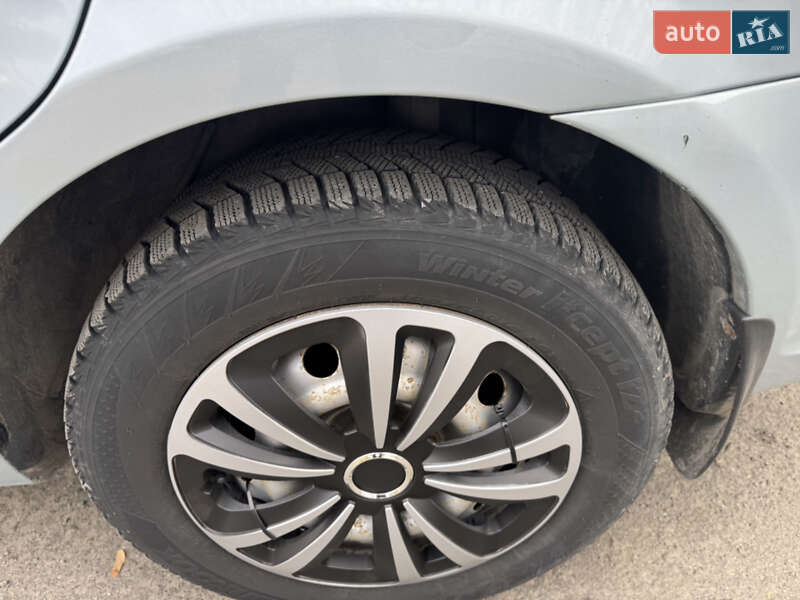 Седан Hyundai Accent 2008 в Чернівцях