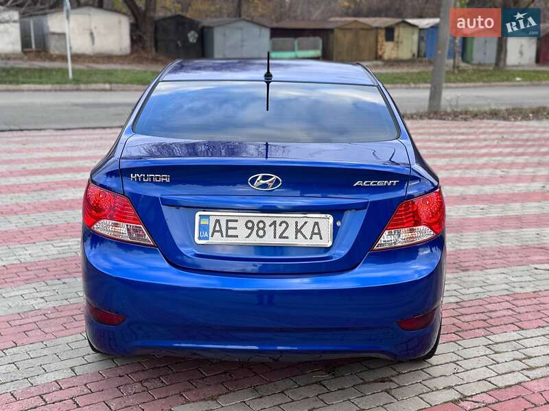 Седан Hyundai Accent 2012 в Запорожье