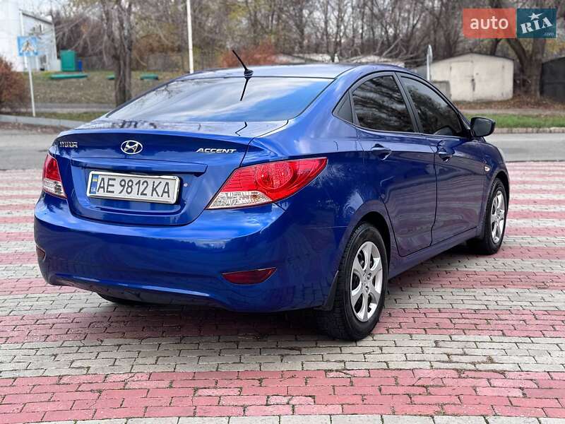 Седан Hyundai Accent 2012 в Запорожье