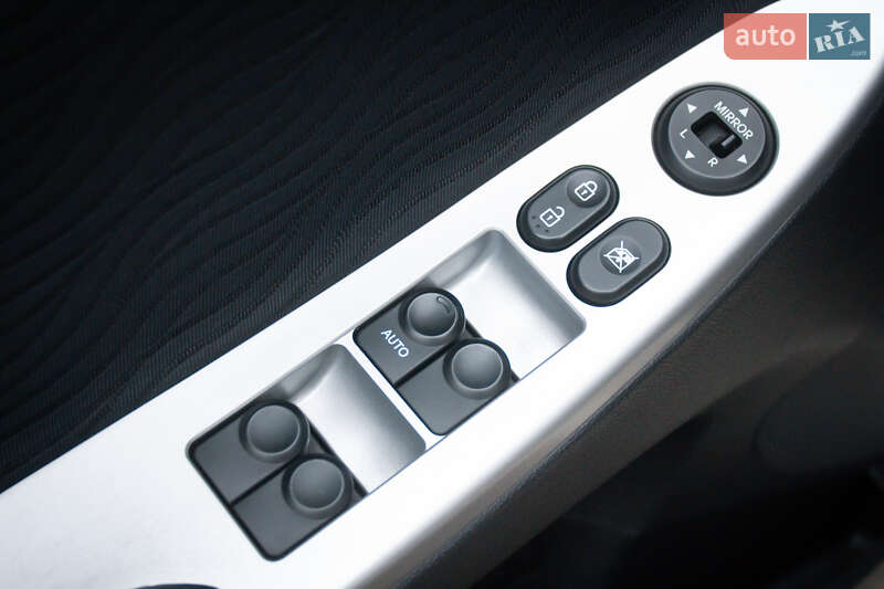 Седан Hyundai Accent 2012 в Киеве