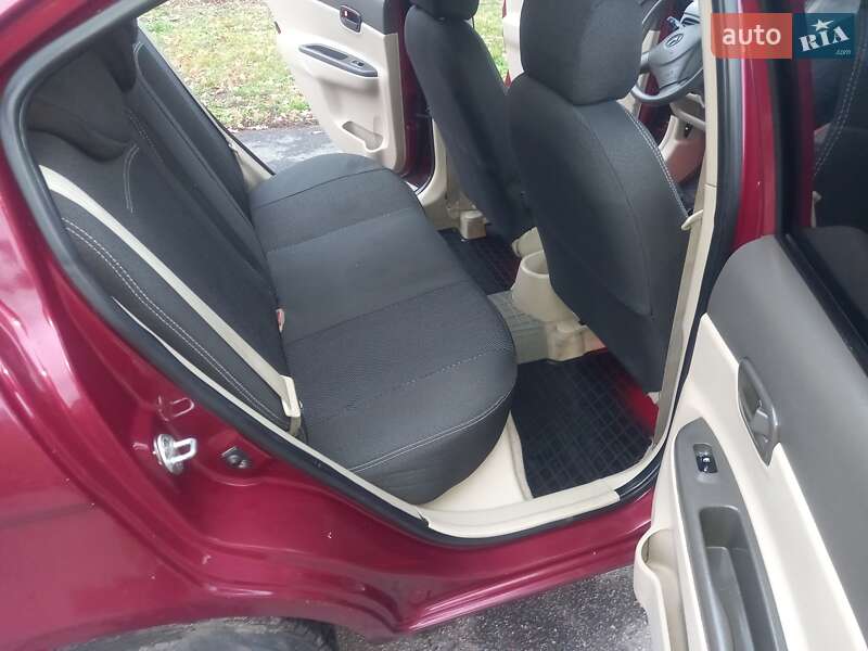 Седан Hyundai Accent 2007 в Сребном фото 10 Седан Hyundai Accent 2007 в Сребном