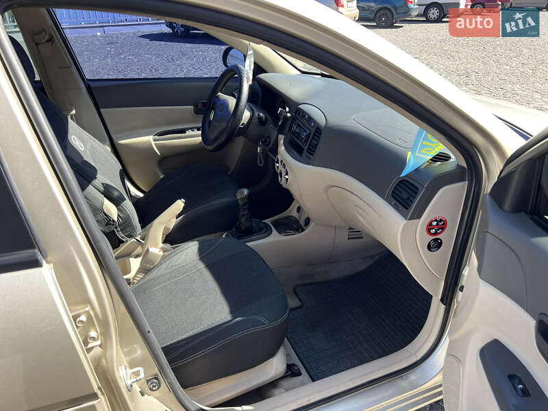 Седан Hyundai Accent 2008 в Дніпрі