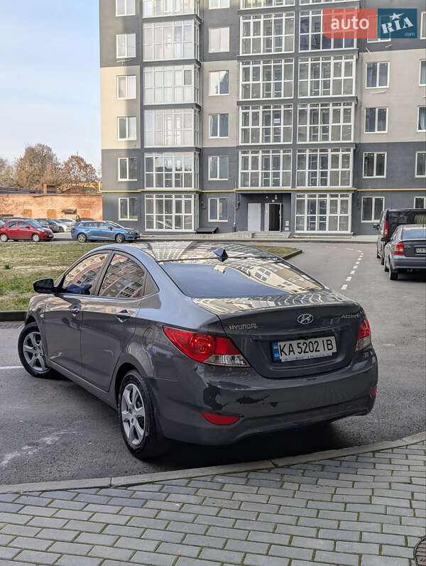 Седан Hyundai Accent 2011 в Чернігові фото 5 Седан Hyundai Accent 2011 в Чернігові
