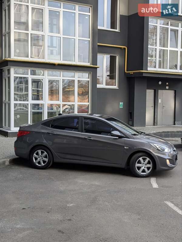Седан Hyundai Accent 2011 в Чернігові фото 8 Седан Hyundai Accent 2011 в Чернігові