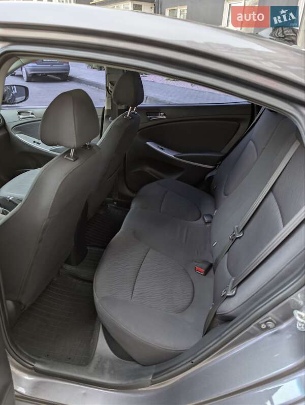 Седан Hyundai Accent 2011 в Чернігові фото 23 Седан Hyundai Accent 2011 в Чернігові