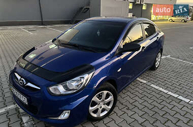 Седан Hyundai Accent 2013 в Хмельницком