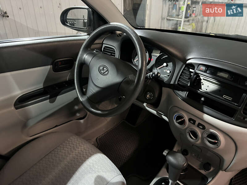 Седан Hyundai Accent 2009 в Києві фото 6 Седан Hyundai Accent 2009 в Києві