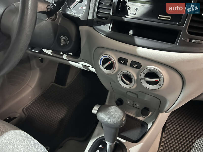 Седан Hyundai Accent 2009 в Києві фото 7 Седан Hyundai Accent 2009 в Києві