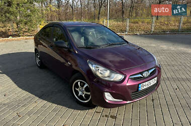 Седан Hyundai Accent 2013 в Николаеве